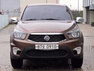 더뉴코란도스포츠 중고차 매물 사진 2 - 2017년 84,728km